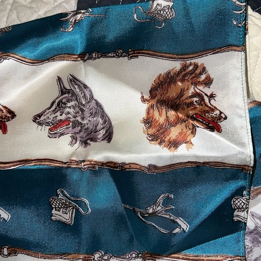 Vintage dog oblong scarf 32” x 8.5”